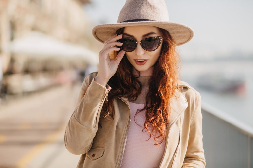 sunglasses-with-cat-eye-frame