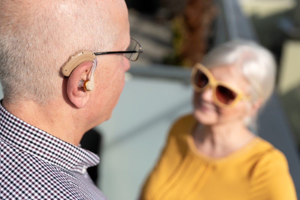 how-to-wear-glasses-with-hearing-aids